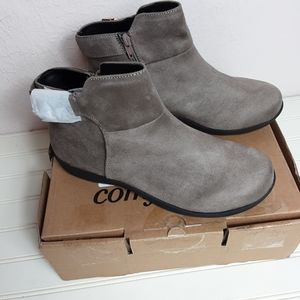 NIB Comfortview Ankle Boots Size 8.5WW